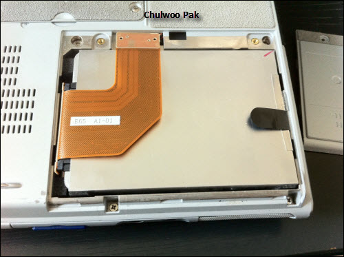 노트북 PC 뒷면 SSD 장착